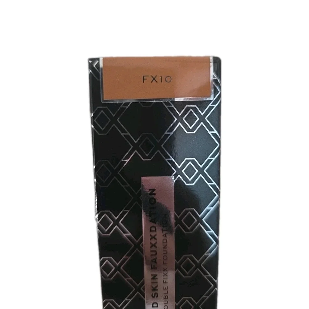 Revolution Makeup Liquid Skin Fauxxdation Double‎ Fixx Foundation FX10